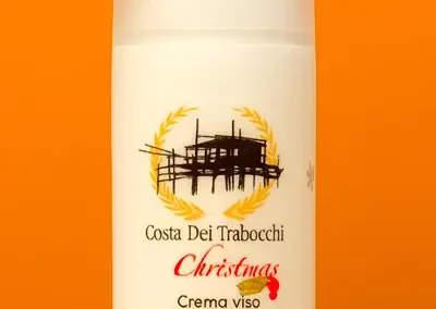 Dispenser di crema viso nutriente e protettiva