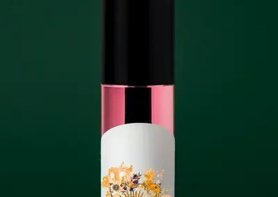 Olio labbra trasparente con effetto nutriente e luminoso